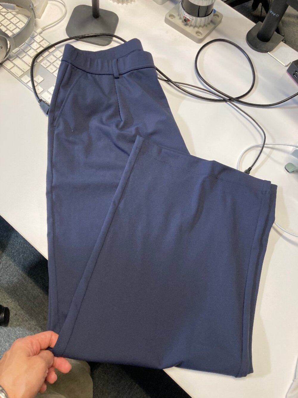 Like New Size L Large Halara navy wide leg pants